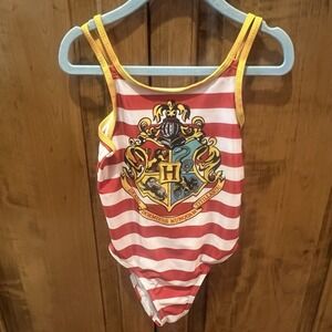 Harry Potter Gryffindor Size Xsmall Xs (4-5) 1 Piece Swimsuit Girls Kids